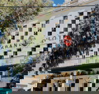 Grand Hotel Portarlington - Pubs Adelaide