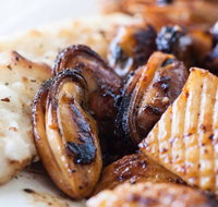 Gus's Seafood - Pubs Adelaide
