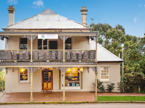 Sourdough Baking Class With Stephen Arnott At Historic Arnott Bakehouse - Pubs Adelaide 2