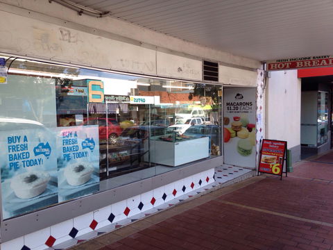 Fresh Engadine Bakery - Pubs Adelaide 0