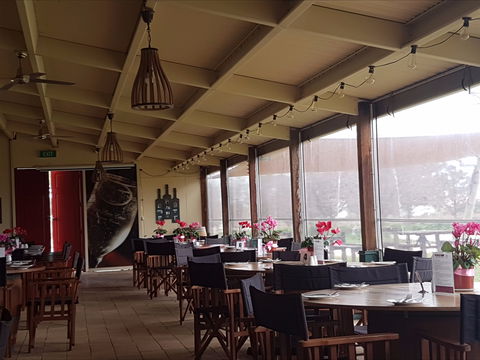 Angas Plains Wines Cellar Door - Pubs Adelaide 0