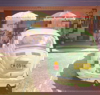 Single Fin Canteen and Goods - Pubs Adelaide