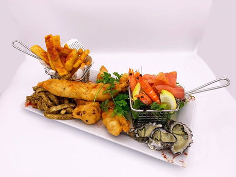 Mariners On The Waterfront Bistro - Pubs Adelaide 1