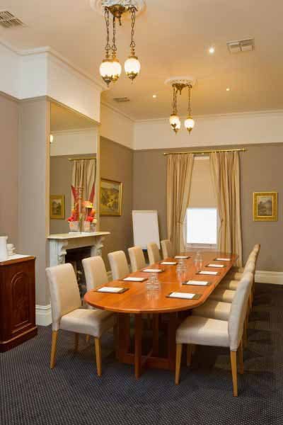 Edinburgh Hotel & Cellars - Pubs Adelaide 0