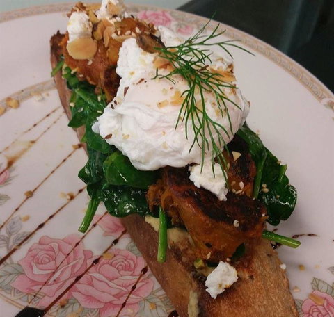 Daily Dose Cafe Wine Bar - Pubs Adelaide 4