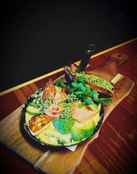 Daily Dose Cafe Wine Bar - Pubs Adelaide 8