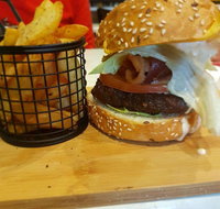Hunt Gather Eat - Pubs Adelaide