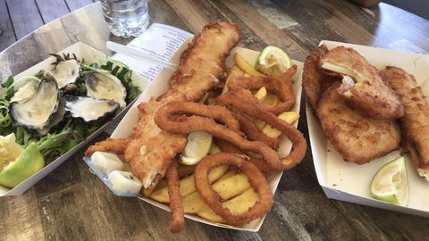 Windsor Seafoods - Pubs Adelaide 0