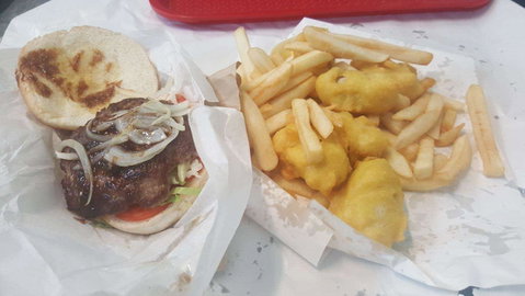 Carlton Seafood & Takeaway - Pubs Adelaide 0