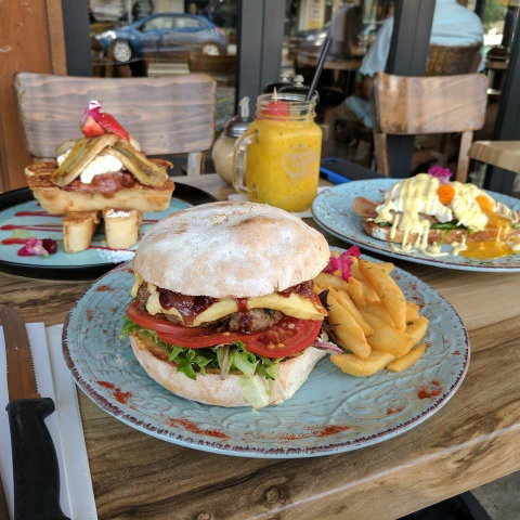 Kafe Neo - Pubs Adelaide 0
