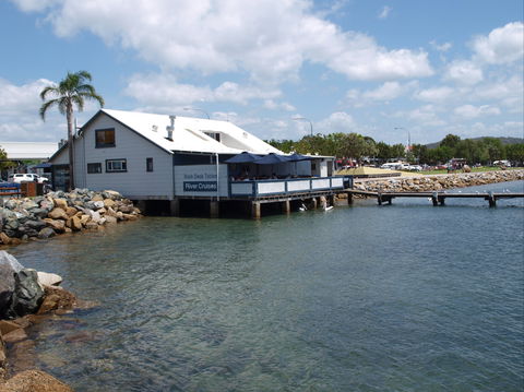The Boatshed: Batemans Bay - Pubs Adelaide 0