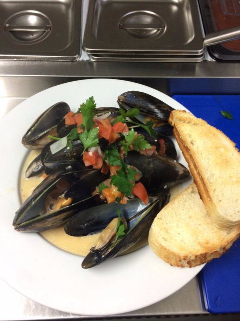 The Little Mussel Cafe - Pubs Adelaide 0