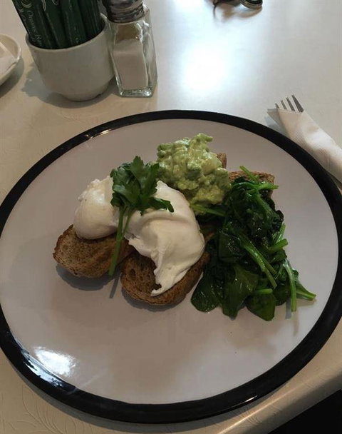 Warrandyte Cafe - Pubs Adelaide 9