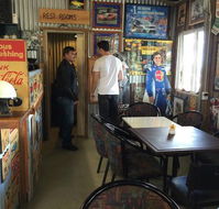 Pitstop on Mt Mee - Pubs Adelaide