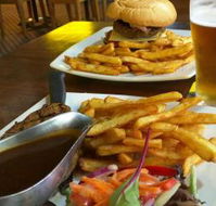 New Royal Hotel - Pubs Adelaide