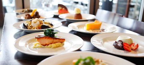 Renzo's Bar Cafe Italiano - Pubs Adelaide 2