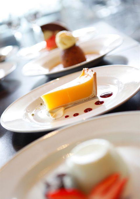 Renzo's Bar Cafe Italiano - Pubs Adelaide 8