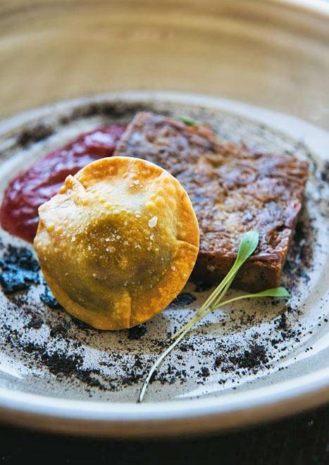 Skyline Restaurant - Pubs Adelaide 7