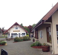 Alpenrose Lakeside Bistro  Bar - Pubs Adelaide