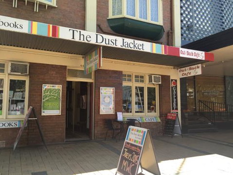 Out The Back Cafe - Pubs Adelaide 0