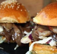 The Robertson Hotel Dining Room - Pubs Adelaide