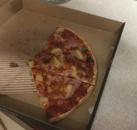 Crust Gourmet Pizza Bar Joondalup - Pubs Adelaide