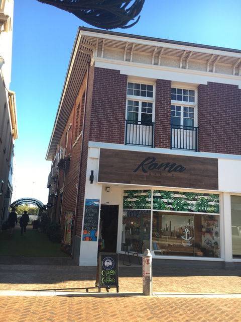 Piper Lane Cafe - Pubs Adelaide 4