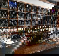 Dell'uva Wines - Pubs Adelaide