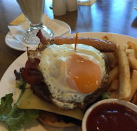 Signatures Restaurant Lakelands - Pubs Adelaide