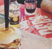Johnny Dee's - Pubs Adelaide