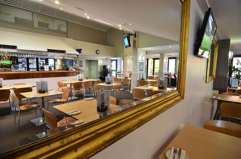 Ashmore Tavern - Pubs Adelaide 2