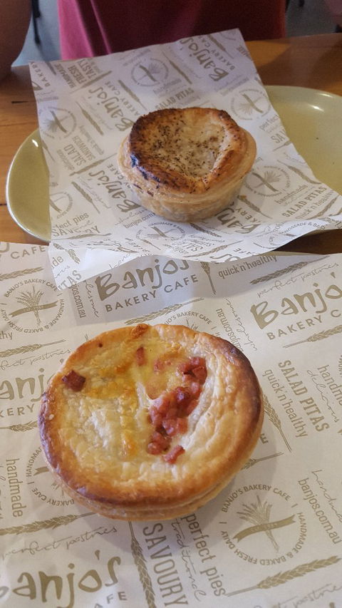 Banjo's Bakery Cafe - Pubs Adelaide 3