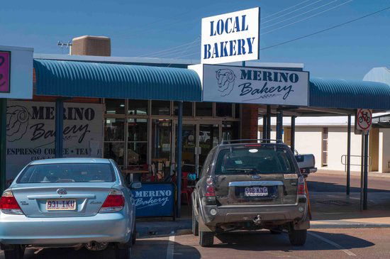 Maneroo QLD Pubs Adelaide