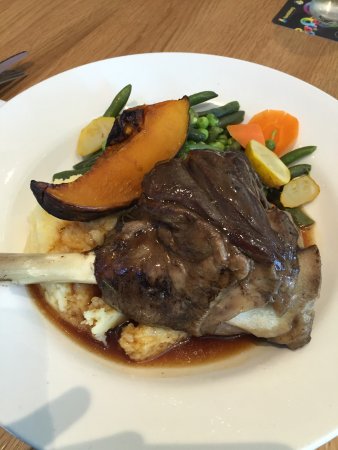 Bundaberg Services Club - Pubs Adelaide 0