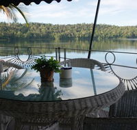 Lake Barrine Tea House Restaurant And Cottage Accomodation - Pubs Adelaide