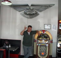 Retro Style Dinning - Pubs Adelaide