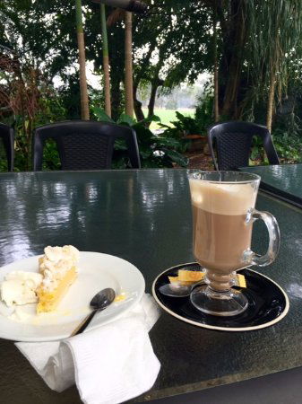 Sunshine Coast Hinterland QLD Pubs Adelaide