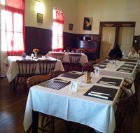 Ravenshoe Hotel - Pubs Adelaide