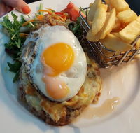 The Home Hotel Bistro - Pubs Adelaide