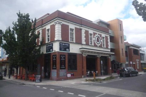 The Old Fire Station Cafe Gallery - Pubs Adelaide 0