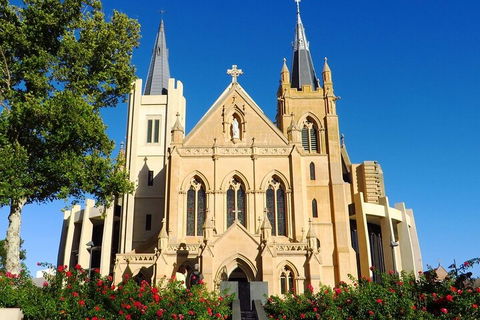 Perth Scavenger Hunt: Perched On A Swan - Pubs Adelaide 1