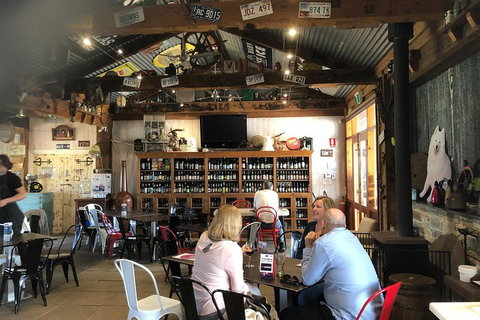 Beer, Wine And Gin (The Ultimate Tastings.) - Pubs Adelaide 1