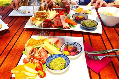 Tamar Valley Wine Tour With Lunch - Pubs Adelaide 5