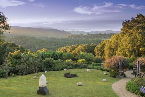 Byron Bay And Beyond Tour Including Cape Bryon Lighthouse Crystal Castle And Bangalow - Pubs Adelaide 5