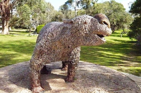 3-Day Private Adelaide To Melbourne Tour - Pubs Adelaide 4