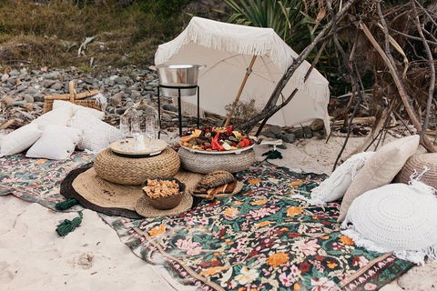 A Picnic In Byron Bay - Pubs Adelaide 3