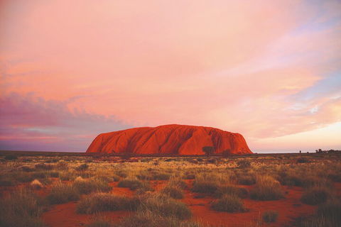 2-Day Uluru (Ayers Rock) And Kata Tjuta Trip From Alice Springs - Pubs Adelaide 0
