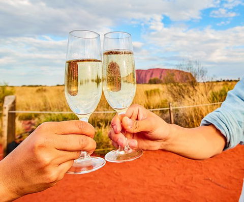 Uluru (Ayers Rock) Sunset Tour - Pubs Adelaide 4