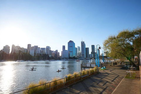 Brisbane Kayak Tour - Pubs Adelaide 1