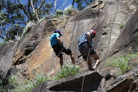 Abseiling The Kangaroo Point Cliffs In Brisbane - Pubs Adelaide 4